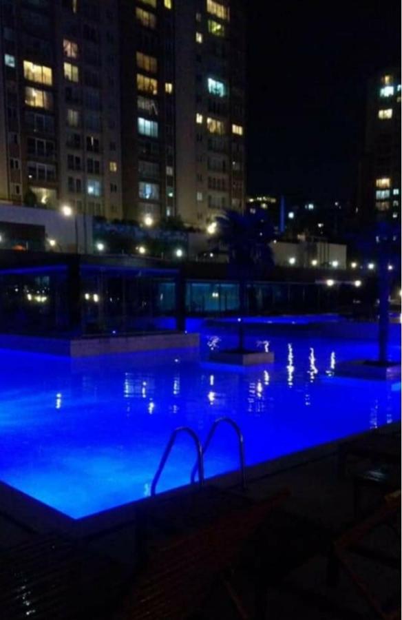 Appartement Beylikduzu Huzurlu Aile Yasam Sitesi Ful Donanimli Ev