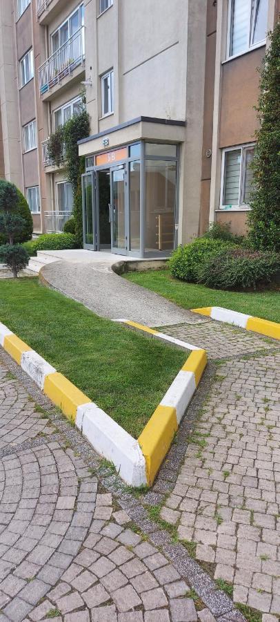Appartement Beylikduzu Huzurlu Aile Yasam Sitesi Ful Donanimli Ev