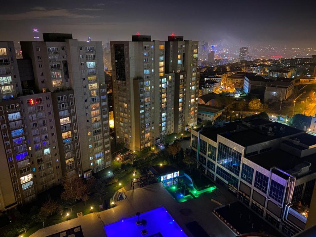 Beylikduzu Huzurlu Aile Yasam Sitesi Ful Donanimli Ev * Istambul