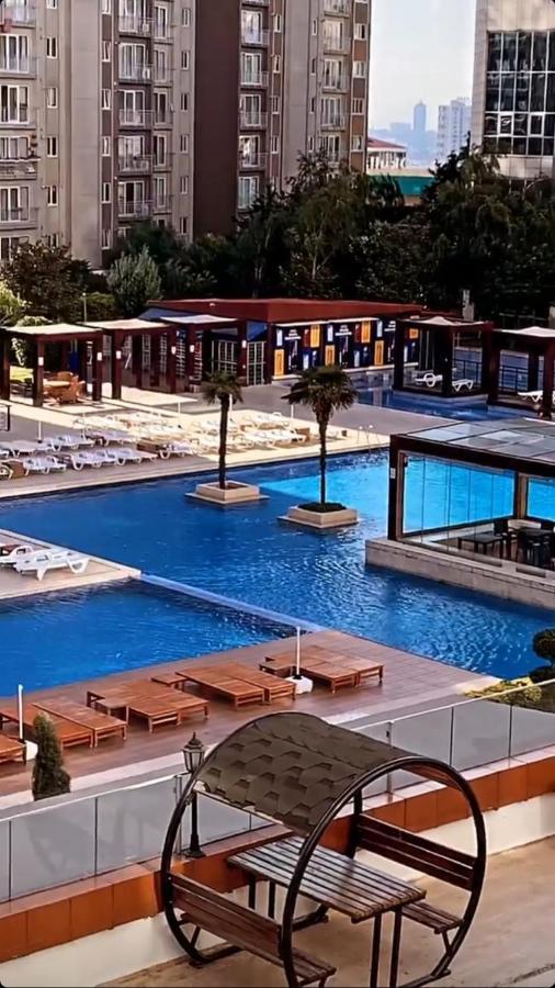 Beylikduzu Huzurlu Aile Yasam Sitesi Ful Donanimli Ev Appartement