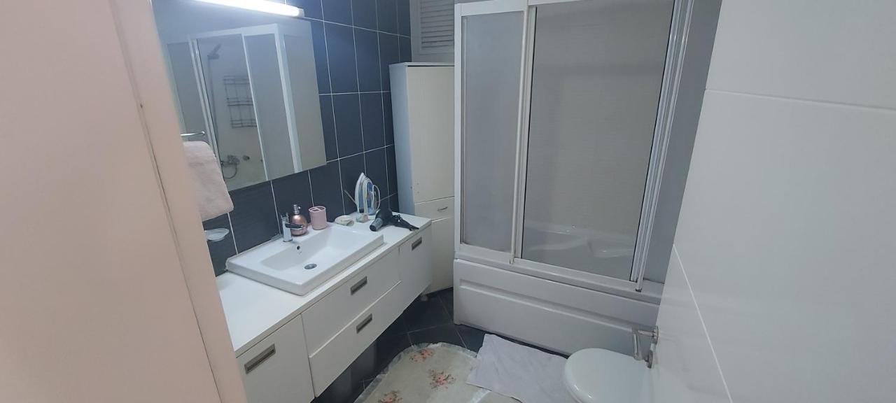 Beylikduzu Huzurlu Aile Yasam Sitesi Ful Donanimli Ev