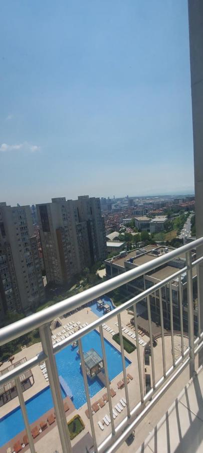 Beylikduzu Huzurlu Aile Yasam Sitesi Ful Donanimli Ev Appartement Istambul